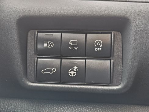 Used 2024 Toyota Highlander Limited image 21