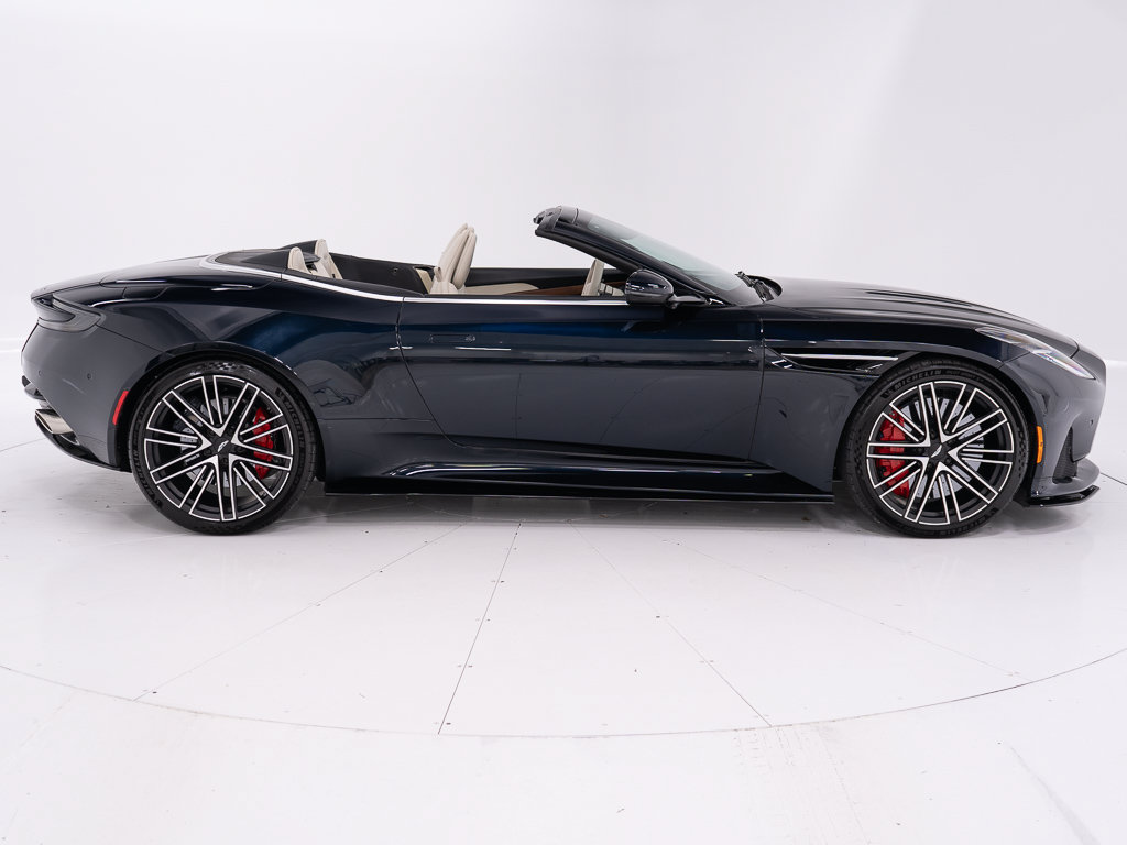 Used 2024 Aston Martin DB12 Convertible RWD image 6