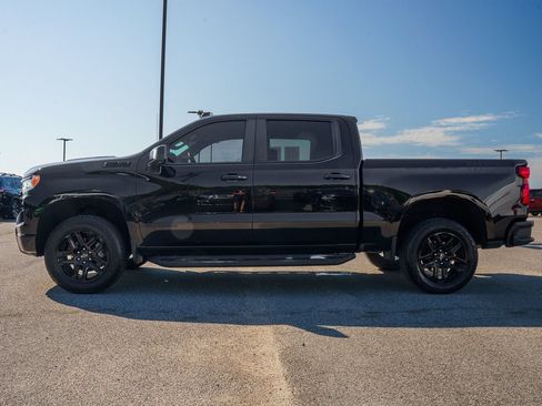 Used 2022 Chevrolet Silverado 1500 LT Trail Boss w/ LT Trail Boss Premium Package AWD/4WD image 4