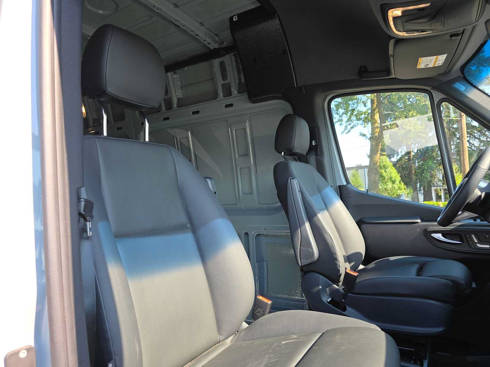 Used 2026 Mercedes-Benz Sprinter 2500 image 13