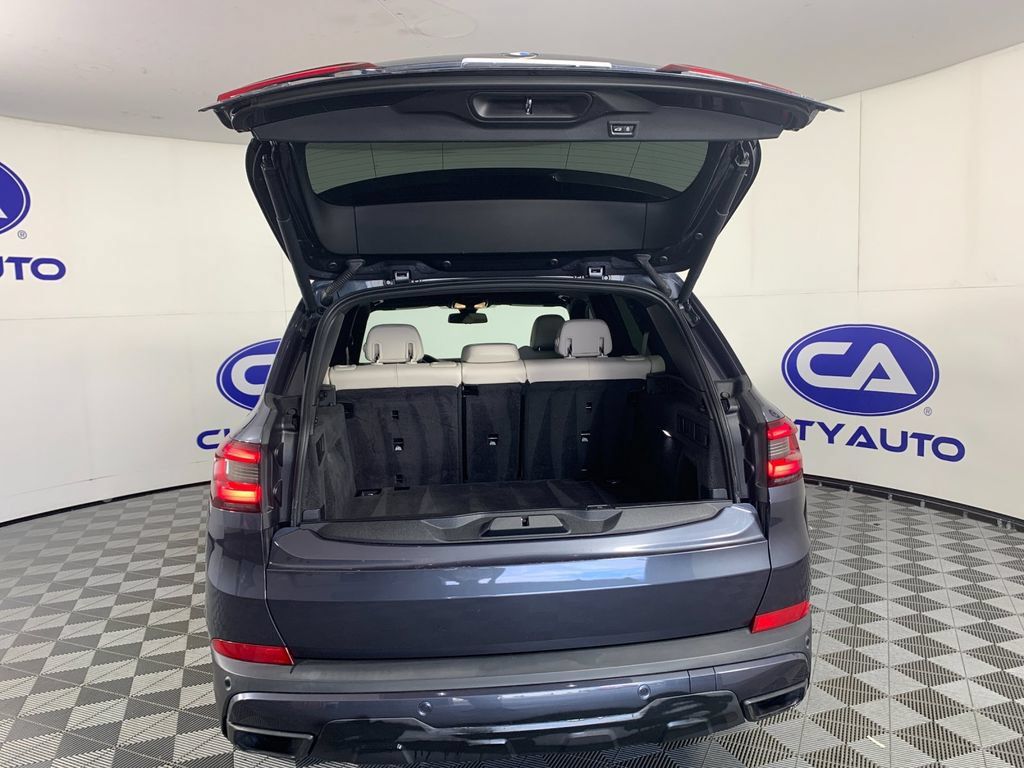 Used 2021 BMW X5 sDrive40i w/ Premium Package RWD image 34