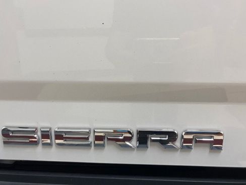 Used 2014 GMC Sierra 1500 SLT w/ All-Terrain Package AWD/4WD image 11