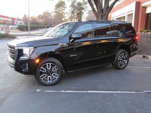 Used 2023 GMC Yukon AT4 image 9