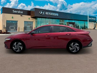 New 2025 Hyundai Elantra SEL