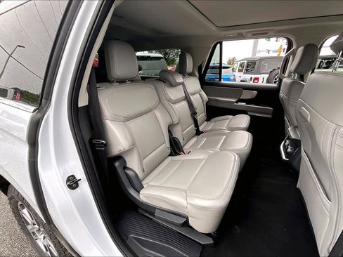 Certified 2025 Ford Expedition Max Active AWD/4WD image 26