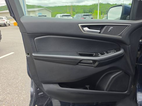 Used 2017 Ford Edge SEL w/ Equipment Group 201A AWD/4WD image 14