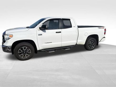 Used 2016 Toyota Tundra SR5 w/ TRD Off Road Package AWD/4WD image 6