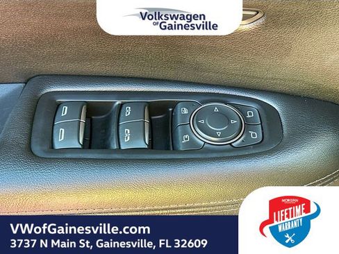 Used 2023 Cadillac XT5 Premium Luxury AWD/4WD image 17