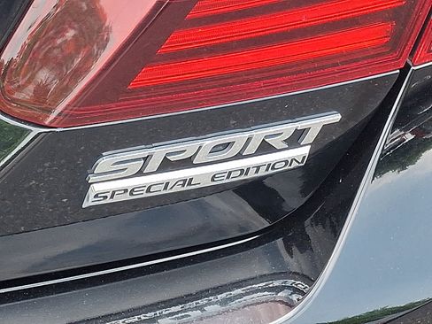 Certified 2017 Honda Accord Sport Special Edition image 31