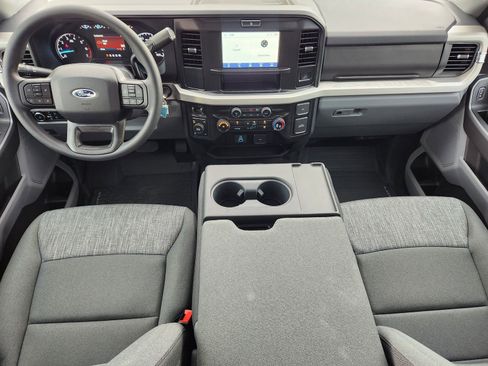 New 2026 Ford F250 XLT w/ FX4 Off-Road Package AWD/4WD image 24