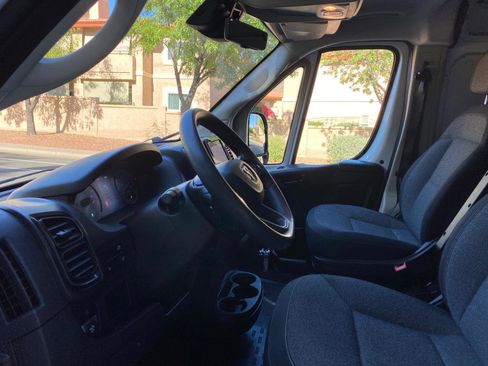 Used 2022 RAM ProMaster 2500 w/ Convenience Group FWD image 25
