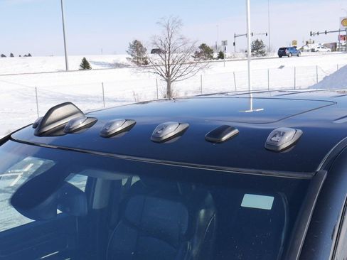 Used 2022 RAM 3500 Laramie image 9