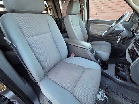 Used 2005 Dodge Dakota SLT image 18
