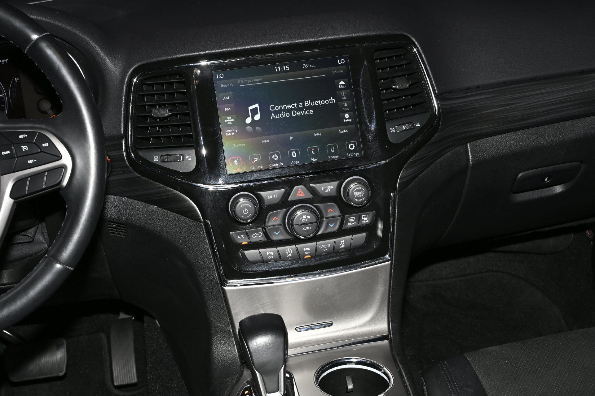 Used 2022 Jeep Grand Cherokee Laredo X AWD/4WD image 19