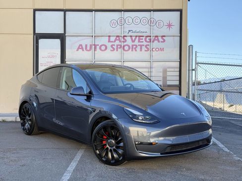 Used 2022 Tesla Model Y Performance image 1
