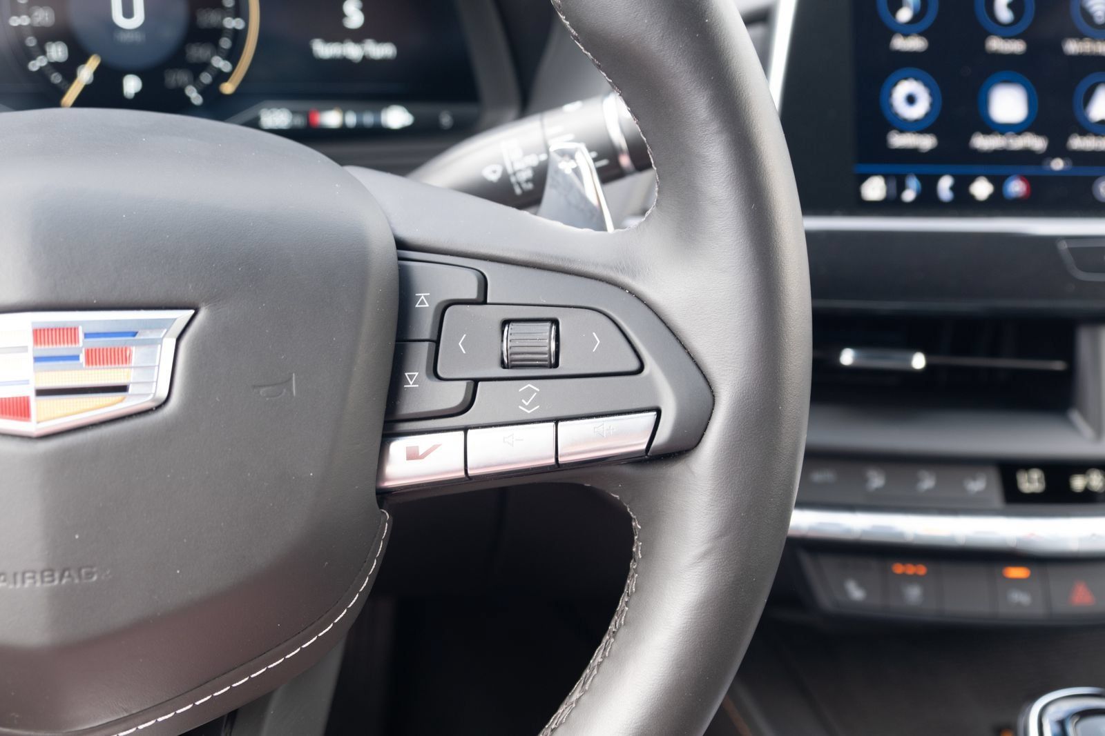 Used 2025 Cadillac CT4 V AWD/4WD image 7