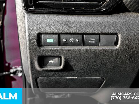 Used 2025 Nissan Sentra SV w/ All-Weather Package image 34