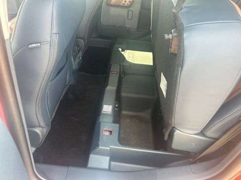 Used 2024 Ford Maverick Lariat FWD image 12