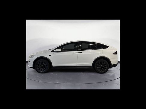 Used 2022 Tesla Model X AWD/4WD image 3