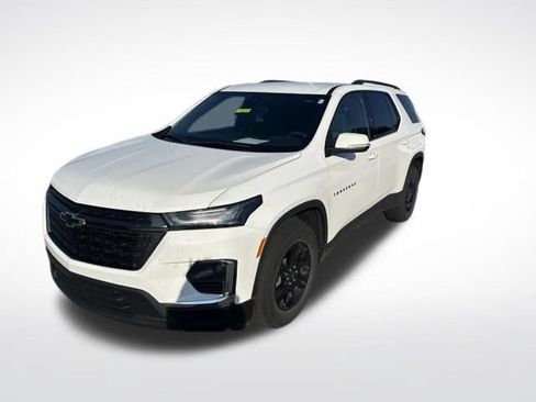 Used 2023 Chevrolet Traverse LT FWD image 1