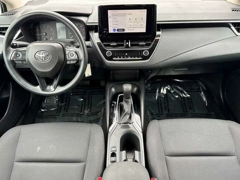 Used 2023 Toyota Corolla LE FWD image 13
