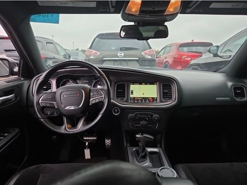 Used 2019 Dodge Charger Scat Pack w/ Technology Group RWD image 7