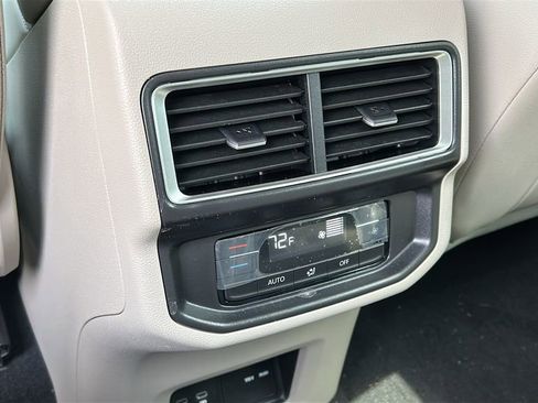 New 2025 Volkswagen Atlas SE AWD/4WD image 25