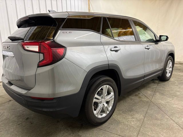 Used 2024 GMC Terrain SLE FWD image 5
