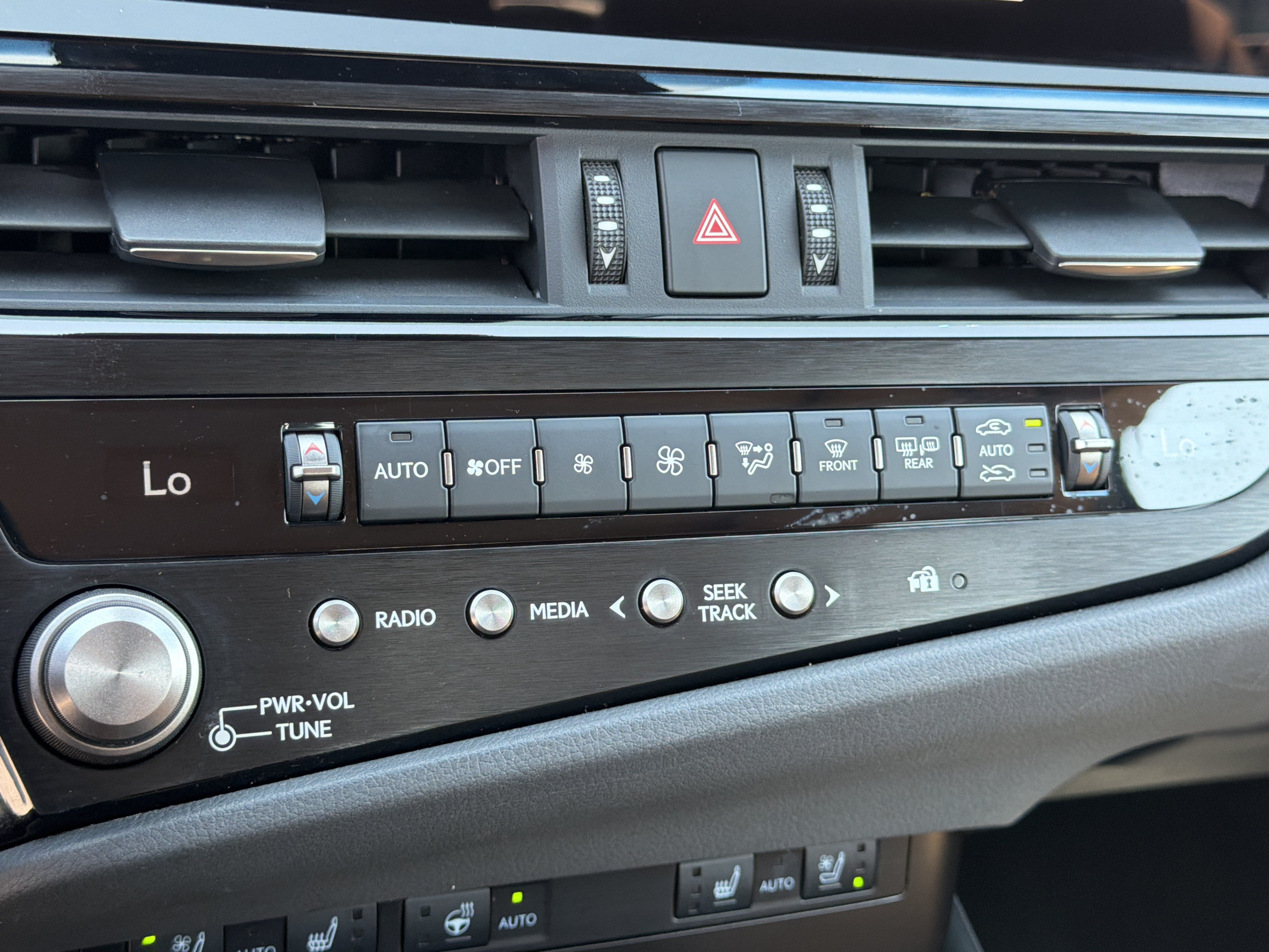 Used 2024 Lexus ES 350 w/ Premium Package FWD image 35