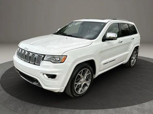 Used 2021 Jeep Grand Cherokee Overland AWD/4WD image 2