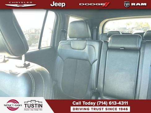 Used 2023 Jeep Grand Cherokee L Laredo AWD/4WD image 4