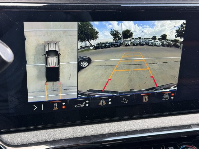 Used 2026 GMC Sierra 2500 AT4 w/ AT4 Premium Plus Package AWD/4WD image 17