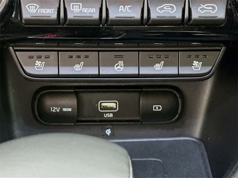 Used 2022 Kia Sportage EX w/ EX Technology Package image 21