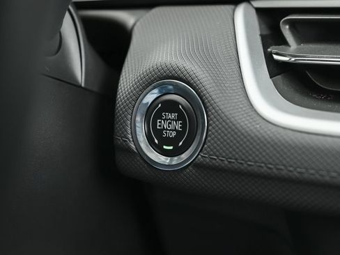 Used 2026 Chevrolet Trax LT w/ LPO, Blackout Package FWD image 25