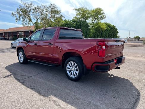 Used 2020 Chevrolet Silverado 1500 Custom w/ Custom Value Package image 6