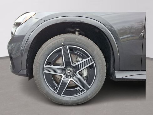 Used 2026 Mercedes-Benz GLC 300 4MATIC image 7