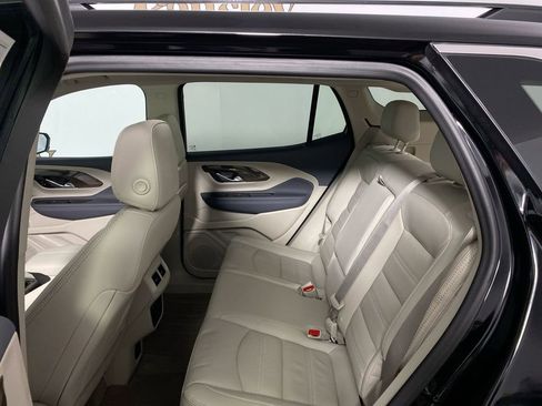 Used 2024 GMC Terrain Denali w/ Denali Premium Package image 22