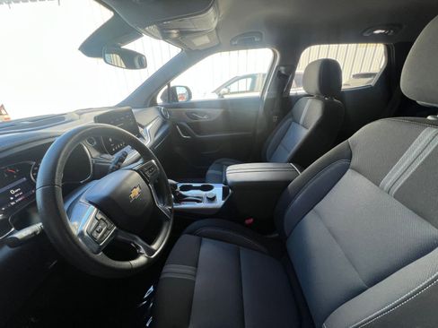 Used 2025 Chevrolet Blazer LT FWD image 27