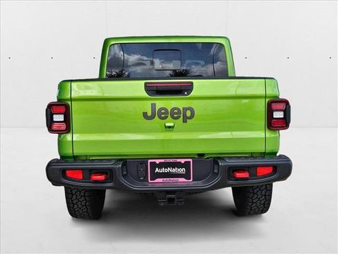 New 2025 Jeep Gladiator Rubicon w/ Convenience Group image 8