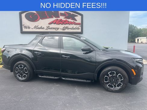 Used 2023 Hyundai Santa Cruz SEL Premium AWD/4WD image 2