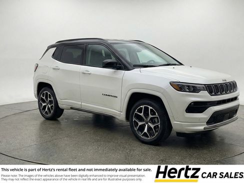 Used 2025 Jeep Compass Limited image 1