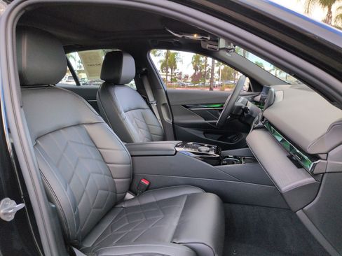 Used 2026 BMW i5 eDrive40 w/ M Sport Package image 33