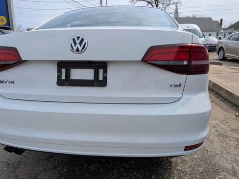 Used 2017 Volkswagen Jetta S image 11