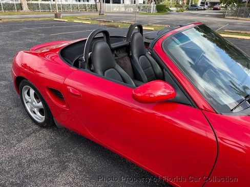 Used 1998 Porsche Boxster image 25