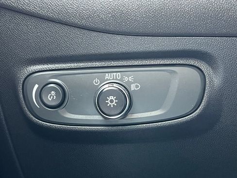 Used 2024 Chevrolet Equinox LT image 22