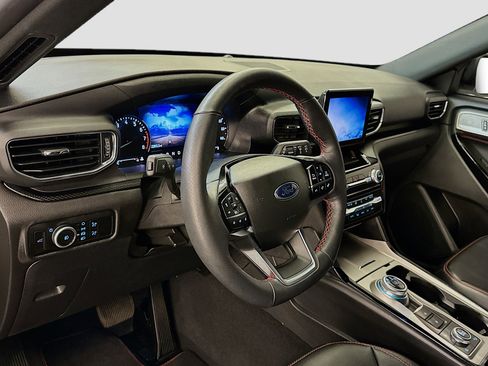 Used 2023 Ford Explorer ST-Line w/ Class IV Trailer Tow Package image 18