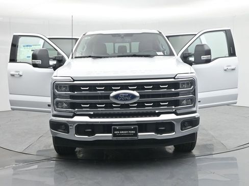 New 2026 Ford F250 XLT w/ XLT Premium Package RWD image 36