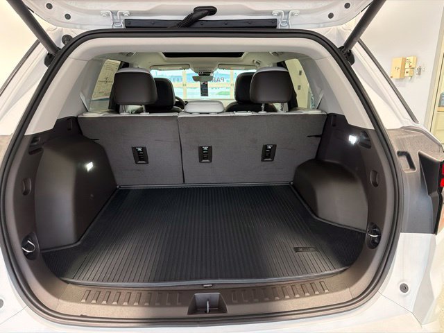 New 2027 GMC Terrain Denali w/ LPO, Floor Liner Package AWD/4WD image 26