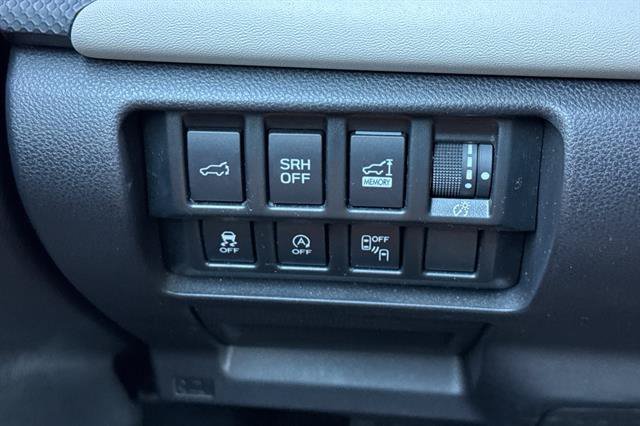 Used 2024 Subaru Forester Limited AWD/4WD image 32