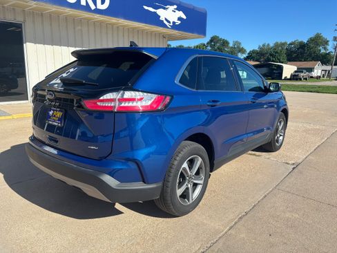Used 2023 Ford Edge ST-Line AWD/4WD image 3